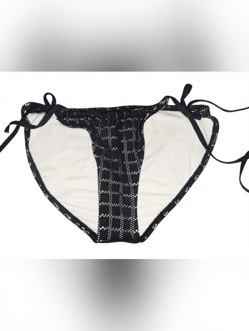 No Boundaries Black & White Grid Pattern Bikini Bottoms - Size XL (15-17)